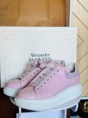 Alexander McQueen Light Pink Leather Platform Sneakers with Ribbon Laces